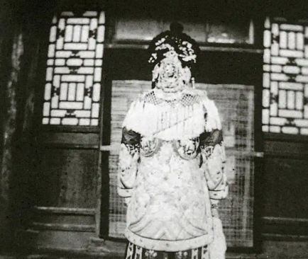 远嫁蒙古的清朝公主为何大多无子嗣：被两套规则碾碎的人生